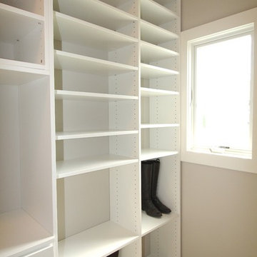 South Bend- Bradford Shores Master Closet