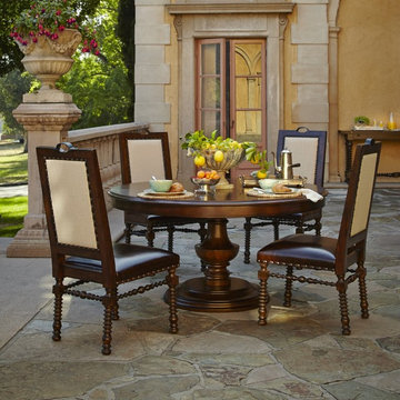 AICO Bella Cera Capri Round Dining Table Set