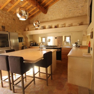 Five Uzès