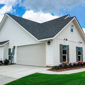 Siding Installation - James Hardie in Arctic White