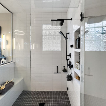 Showplace Vienna Primary Bathroom in Maple Cashew