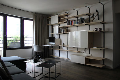 Cette image montre une salle de séjour design.
