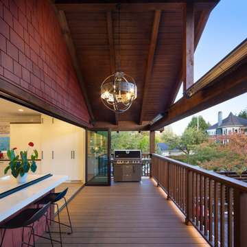 Barefoot Friendly and Water Rated Sill Options in Folding Glass Systems