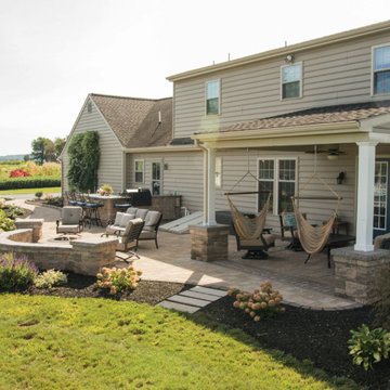 Outdoor Kitchen With Grill