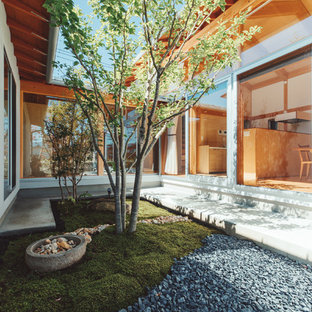 他の地域の和風のおしゃれな中庭のテラス (コンクリート板舗装	) の写真