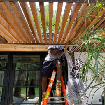 Steel & Cedar: A Stunning Pergola Takes Center Stage