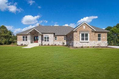 Inspiration for an exterior home remodel in Columbus