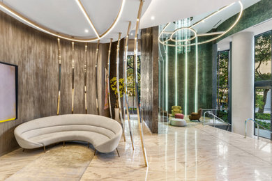 Photo of a contemporary home in Miami.