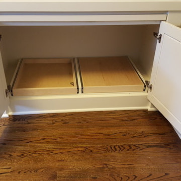 Office Storage Built-ins with Desk