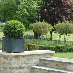 Garden Planters - Products