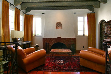 Inspiration for a mediterranean home design remodel in Los Angeles
