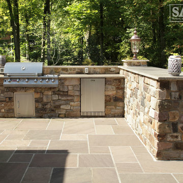 Outdoor Kitchens and Fireplaces