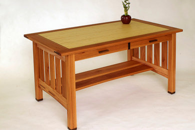 Writing table in Bamboo and Luptus