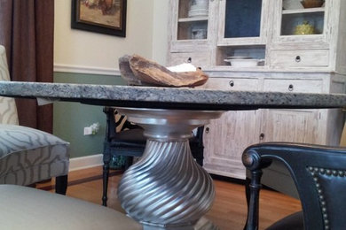 Inspiration for a transitional home design remodel in Chicago