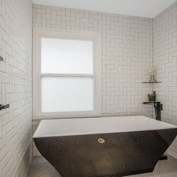 High-End Wet Room Detail & Soaking Tub
