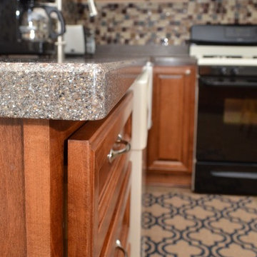 Knox IN, Haas Signature Cabinetry, Maple Pecan Kitchen