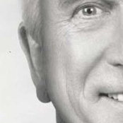 Frank Drebin's photo