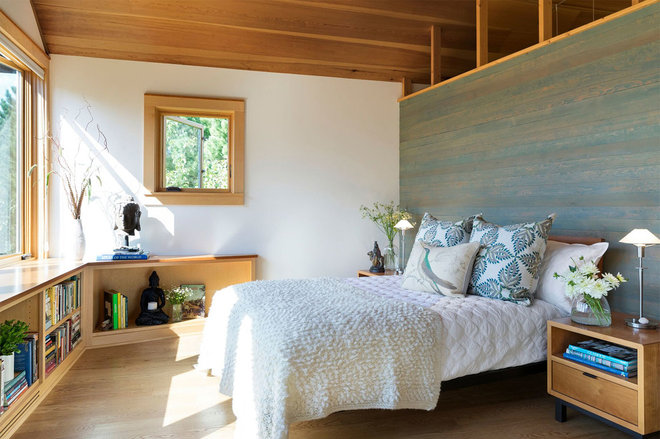 Midcentury Bedroom by Lucy Interior Design