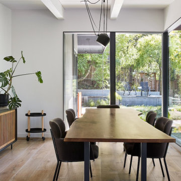Sports Enthusiasts’ Hideaway by Klopf Architecture