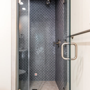Nautical Themed Bath with a Steam Shower