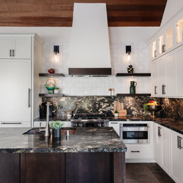HIghland Drive Guest House Kitchen