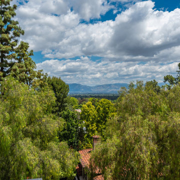 Cape Code Modern in Encino, CA