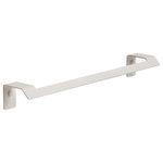 Manillons - Slim Matte Towel Bar, Matte White, Medium 18 in - Give color to your bathroom towel bar and Immerse yourself in the latest bathroom decoration trend with our matte colored towel holders .Contemporary design that adds a modern touch to your space. Includes elegant towel bars, toilet paper holders, hooks, and more. Elevate your bathroom with the best of current fashion.