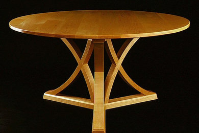 HG maple dining table