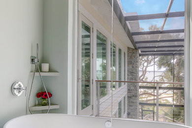 Inspiration for a transitional bathroom remodel in Jacksonville