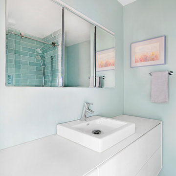 WAY/CODE Benton Oak Matrix and High Gloss Arctic White Lacquer in Capitol Hill