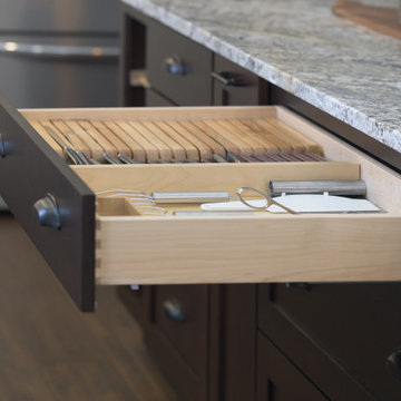 Wellborn Premier Transitional Kitchen