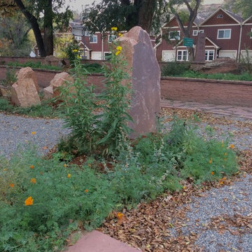 Town of Lyons Plaza Garden...