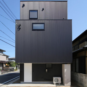 HOUSE-D