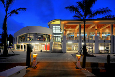 Example of a minimalist exterior home design in Tampa