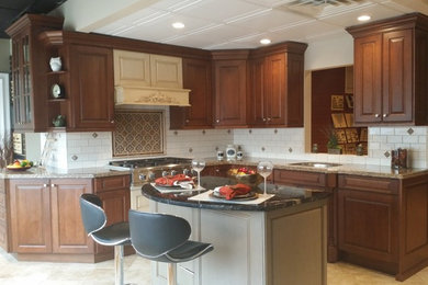 Inspiration for a timeless kitchen remodel in New York