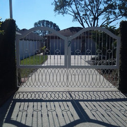 Gueydan Residance - Home Fencing And Gates