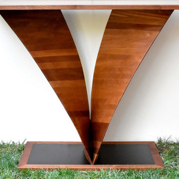 Jimmy V hall table