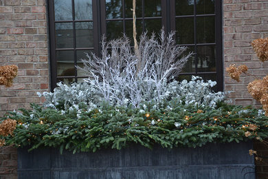 Example of an exterior home design in Los Angeles