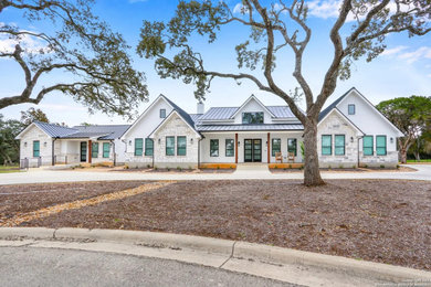 Example of an exterior home design in Austin