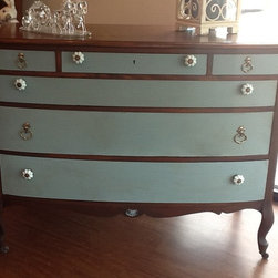 Dresser - Products