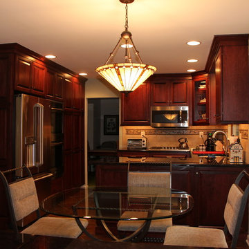 unique Kitchen storage idea utilizing a small space