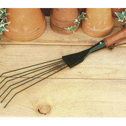 Kinsman Hand Rake - Forks Rakes And Hoes