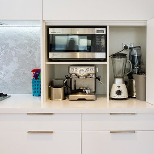 Small Kitchen Feature