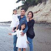 April Dhia's photo