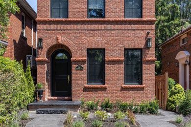 Traditional exterior home idea in Toronto