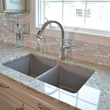 Elegant Kitchen Remodel in Charlotte, MI