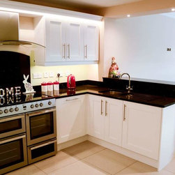 Shaker Painted White - Kitchen Products