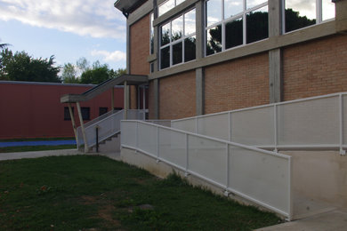 Riqualificazione area esterna Scuola Media G. Pascoli