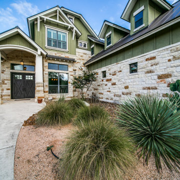 Craftsman: 4,022 ft²/4 BR/3.5 BA/2 ST
