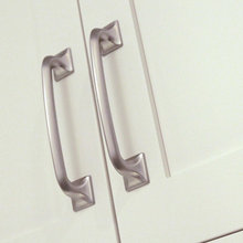 Cabinet Pulls/Knobs
